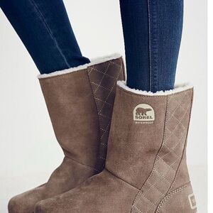 Sorel Glacy Waterproof Suede Pull-On Boots Size7.5